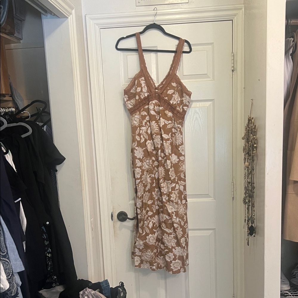 LOFT Tan and White Floral Midi Dress